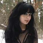 Ela_Moore