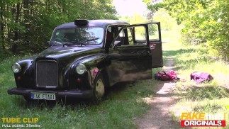 Originali FAKEhub da Fake Taxi a Fake Hostel