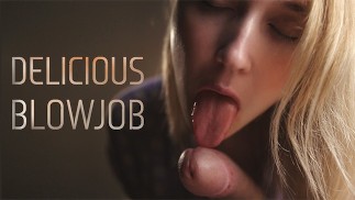 来自蓝眼睛金发女郎的美味口交