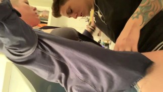 Impromptu neuken in de badkamer (Clip nummer een)