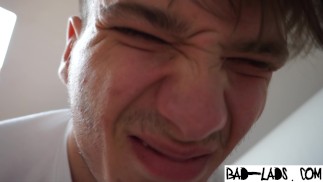 Cute tiener kont gespanked en hard geneukt
