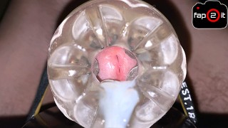 Gorący facet dużo w fleshlight, głośno jęcząc - 4K