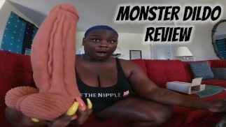 MONSTER DILDO REVIEW; HET STRETCHT MIJN POESJE ZO GOED!