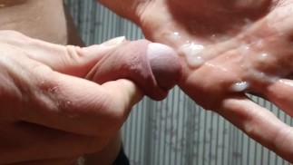 GROTE MAN RUKT GROTE LUL EN KOMT KLAAR