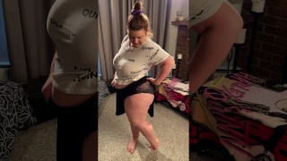 Senza reggiseno, reggiseno e mutandine di pizzo Fetish