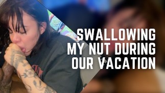 Dívka cucá a polyká můj ořech během naší dovolené - OF Beautyinchaosss