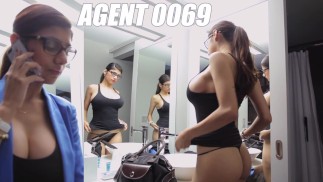 BANGBROS - Arabska tajna agentka Mia Khalifa bierze BBC na oklep, jest na misji