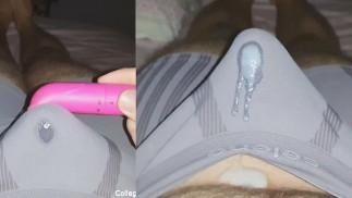 Se masturber avec DEUX vibromasseurs, jouir à travers des sous-vêtements, jouir dans des boxeurs