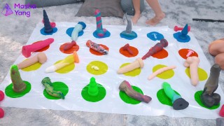 4K Carino Teen Lesbiche Anale Twister Sesso Festa | Orgasmo anale | Dildo enormi | Schizzi | VERO SPERMA