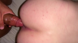 モンスターコックとHot Guyは私のタイトなお尻を裸でファック