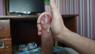 ESTUDIANTE HACIENDO UNA GRAN POLLA Y GIMIENDO