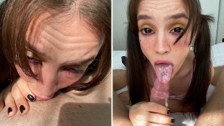 Stiefzus in plaats van naar een cartoon te kijken, moest een pijpbeurt doen en stikken op sperma
