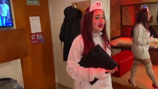 DOCTORA TETONA Tiene Sexo Con Su PACIENTE De COVID