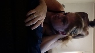 NE JOUEZ PAS.... DONNE-MOI CETTE BITE !