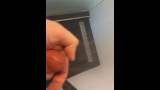 Koniec masturbacji pod prysznicem