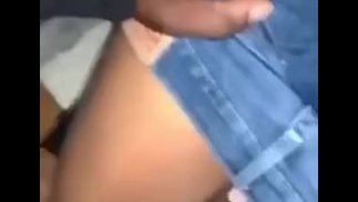 彼女の男は彼女と口論して家にいたので、私たちは階段に行きました(ザーメン)