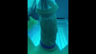 日焼けベッドの絶頂噴水