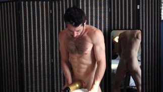 Twój pierwszy raz zostaje przeze mnie zerżnięty (fleshlight z brudną rozmową)