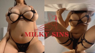 拥有紧绷山雀的 NYMPHO LATINA 被摧毁
