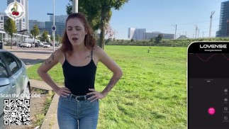 Publiczny orgazm z Lovense ferri