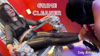 フットグリムクリーナー-Lady Bellatrixがダンジョンで足奴隷を支配
