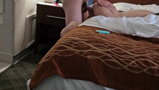 NADGORLIWY, ZDESPEROWANY KUTAS WE MNIE, GDY JEST ZAJĘTY - CIPKA OCIEKAJĄCA WCZESNĄ SPERMĄ