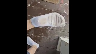 白袜子和雪
