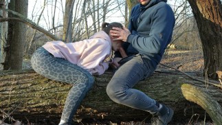 公園でセクシーな既婚の見知らぬ人を犯した