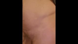 ShyBumV Svlékání se do sprchy s mým malým penisem