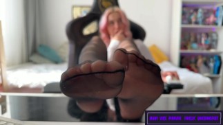 Black compartir pies de nylon, así que quiero estar en tu boca