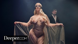 Глубже. Curvy Goddess Vic Marie доминируют и жестко трахают