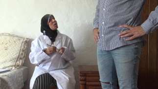 Un mari algérien rend visite à une femme médecin à Marseille