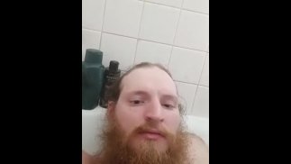 TS vuile slet drinkt pis sissy faggot