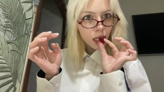 😅😇These gummy bears taste so good while I swallow them in my school outfit  (Giantess Vore)