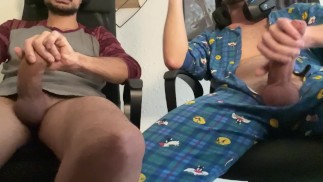 Oglądam porno z moim przyjacielem