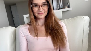 Unterrichten der 18-jährigen Stiefschwester über Sex ~ Della Cate ~ Haushalt Fantasy ~ Scott Stark