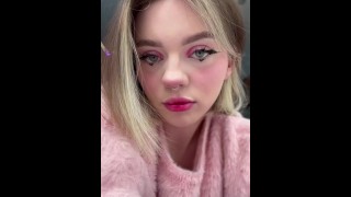 我羞辱、吐痰和戏弄我的Bad Boy